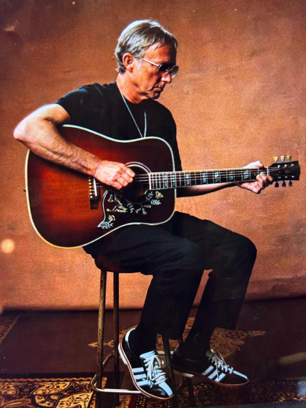 Travellers Tunes - An Evening With Steve Cradock